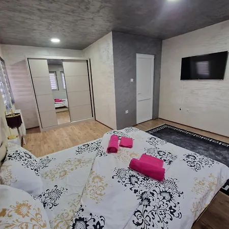 Christian Dior Lazarevac