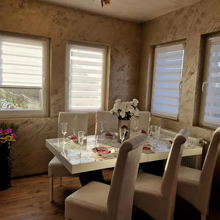 Christian Dior * Lazarevac